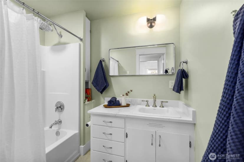 Property photo for 612 S Third Street, La Conner photo 20