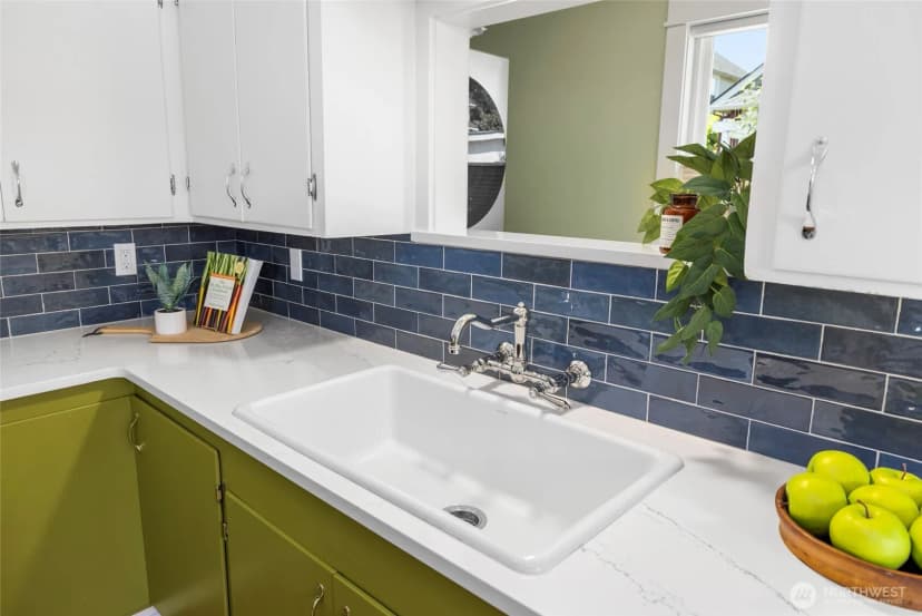 Property photo for 612 S Third Street, La Conner photo 13