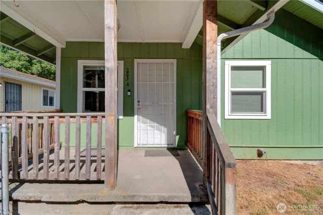 Property photo for 263 17th Avenue, Longview photo 2