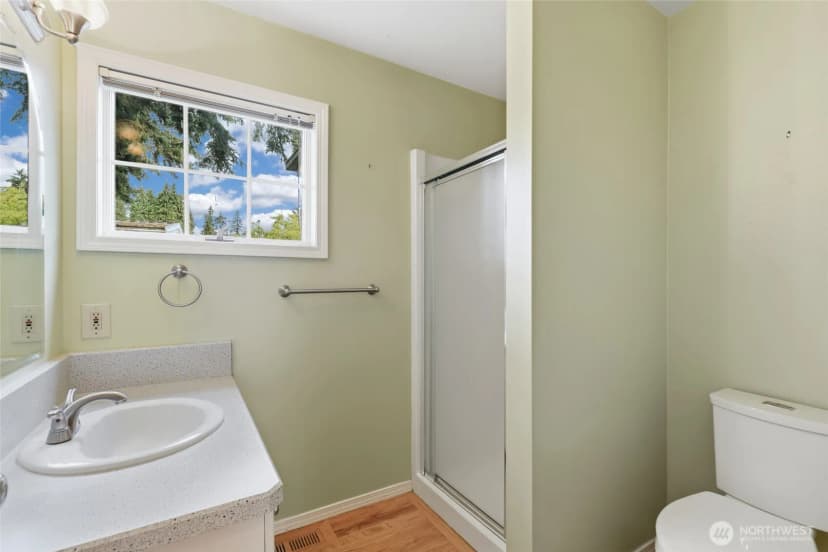Property photo for 31422 7th Place Sw, Federal Way photo 18