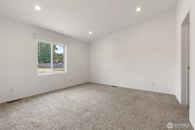 Property photo for 208 Mossyrock Road W, Mossyrock photo 18