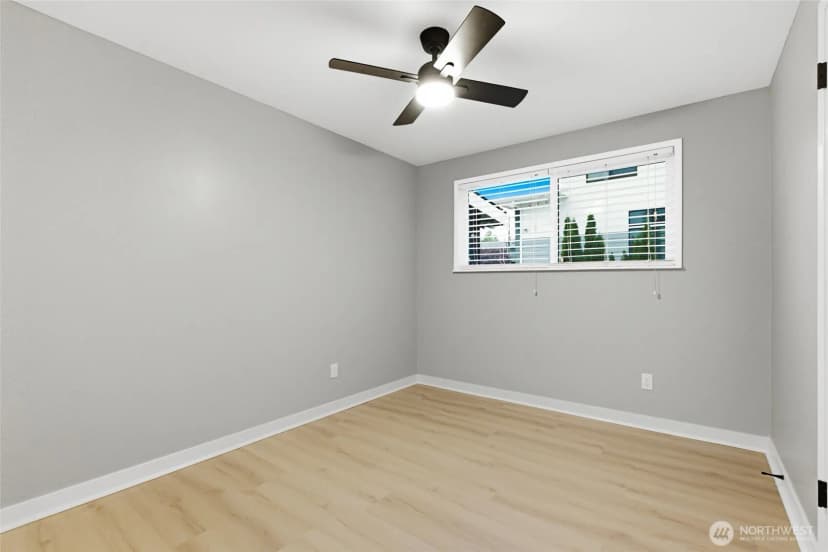 Property photo for 101 161st Street Se, Bothell photo 18