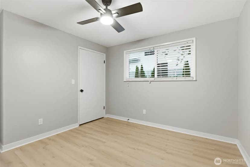 Property photo for 101 161st Street Se, Bothell photo 21