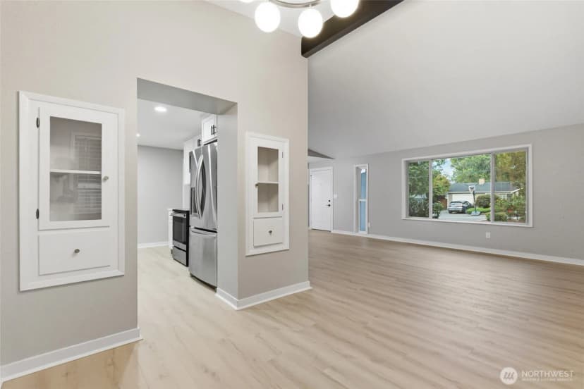 Property photo for 101 161st Street Se, Bothell photo 14
