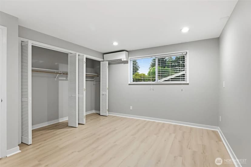Property photo for 101 161st Street Se, Bothell photo 23