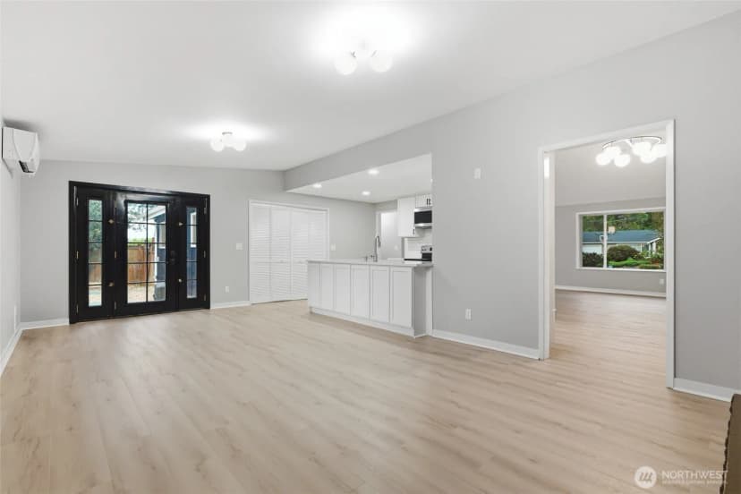 Property photo for 101 161st Street Se, Bothell photo 7