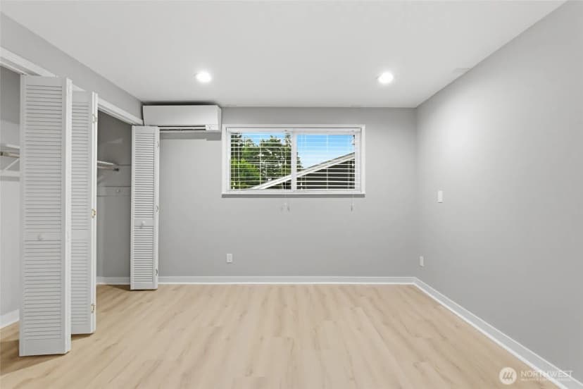 Property photo for 101 161st Street Se, Bothell photo 22