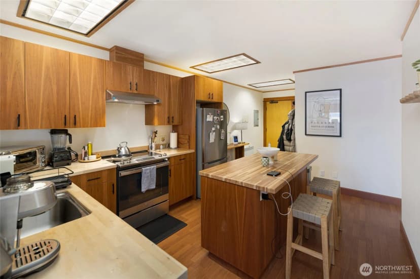 Property photo for 687 Airport Center Road, Friday Harbor photo 21