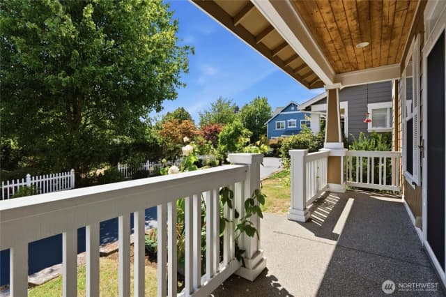 Property photo for 104 Ne Whimbrel Lane, Poulsbo photo 2