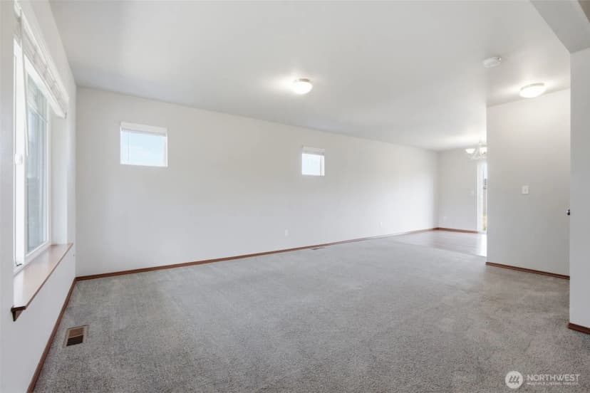 Property photo for 512 Stadium Court, Napavine photo 5