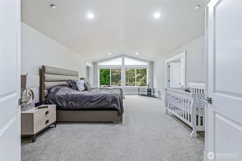 Property photo for 13628 Ne 133rd Place, Kirkland photo 15