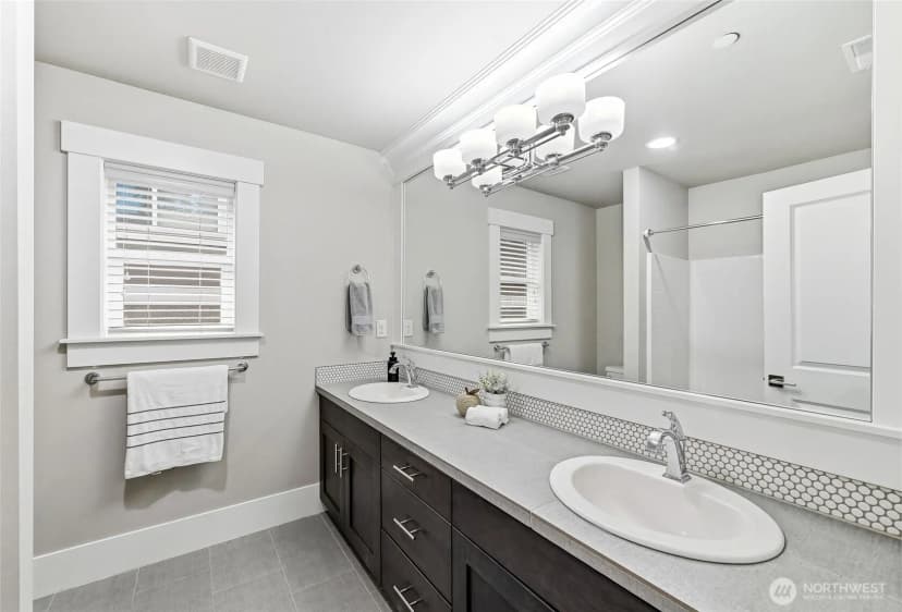 Property photo for 13628 Ne 133rd Place, Kirkland photo 28