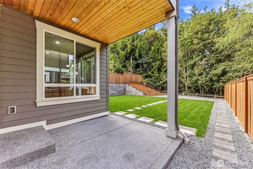 Property photo for 13628 Ne 133rd Place, Kirkland photo 35