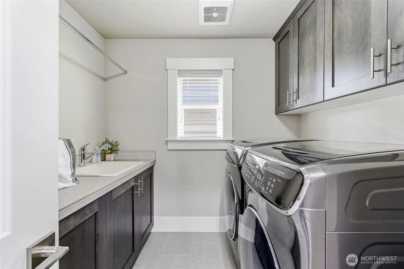 Property photo for 13628 Ne 133rd Place, Kirkland photo 27