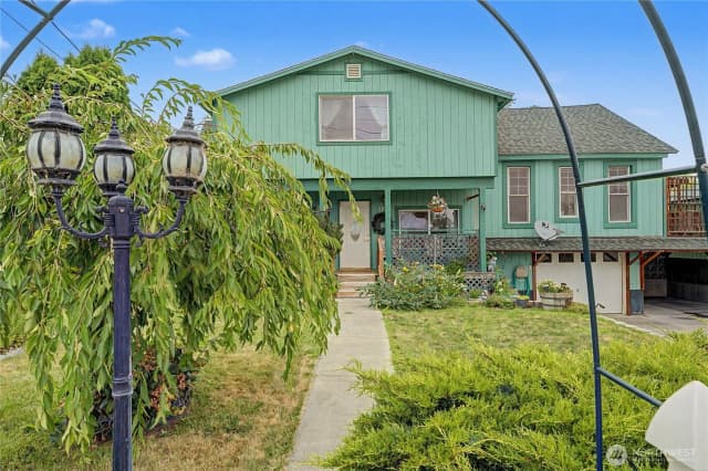 Property photo for 122 Se 3rd Avenue, Soap Lake photo 3