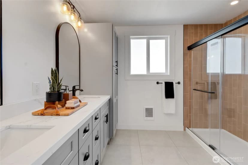 Property photo for 16221 75th Street E, Sumner photo 14