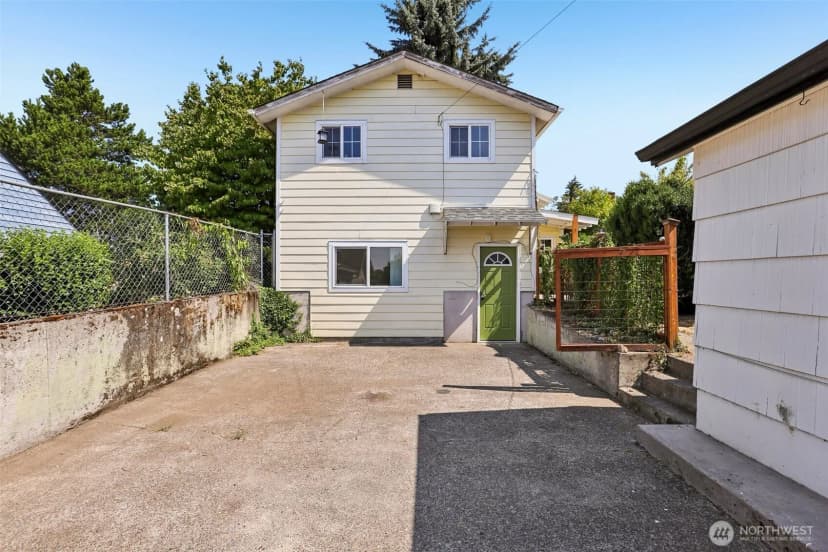 Property photo for 807 Columbia Street, Kelso photo 23