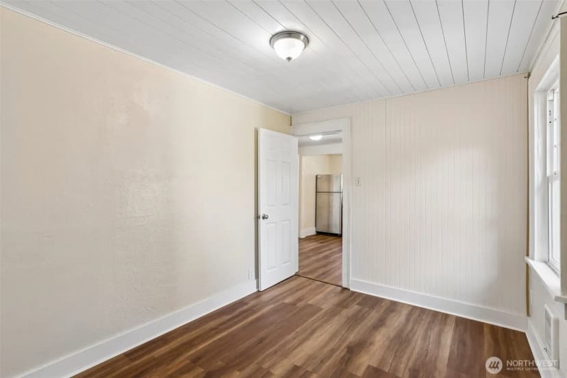 Property photo for 807 Columbia Street, Kelso photo 17