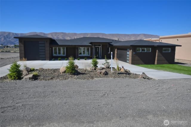 Property photo for 109 Wren Loop Sw, Mattawa