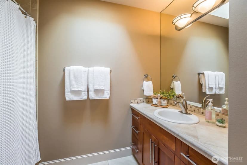 Property photo for 317 1st Street, Kirkland photo 29