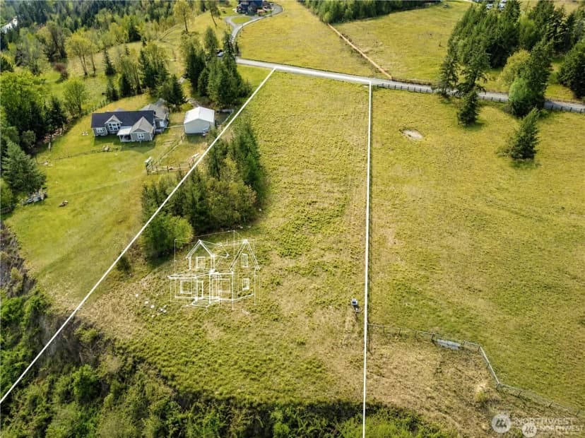 Property photo for 44411 14th Avenue E, Eatonville photo 8
