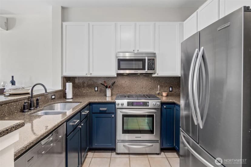 Property photo for 2000 Alaskan Way #543, Seattle photo 10