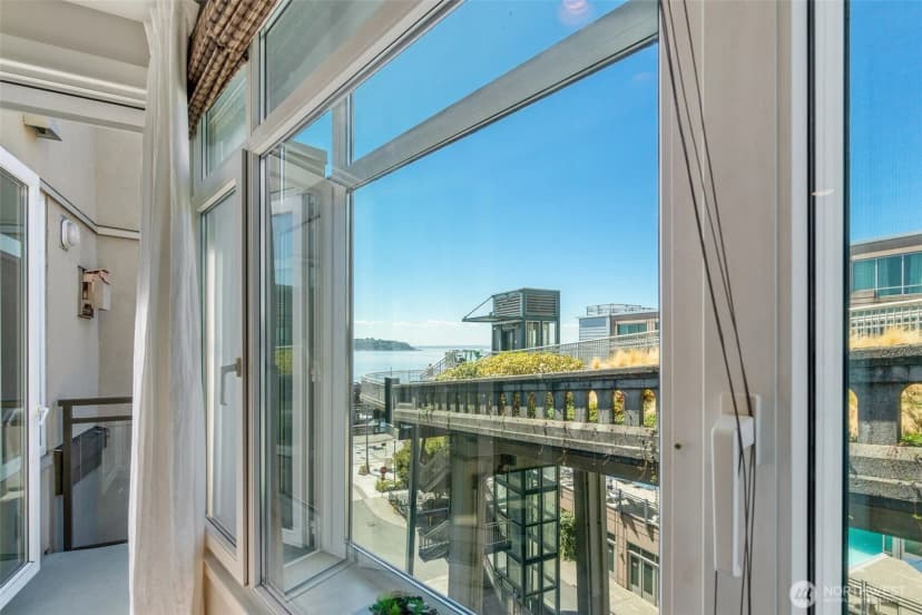 Property photo for 2000 Alaskan Way #543, Seattle photo 13