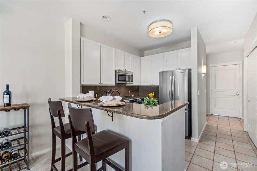 Property photo for 2000 Alaskan Way #543, Seattle photo 11