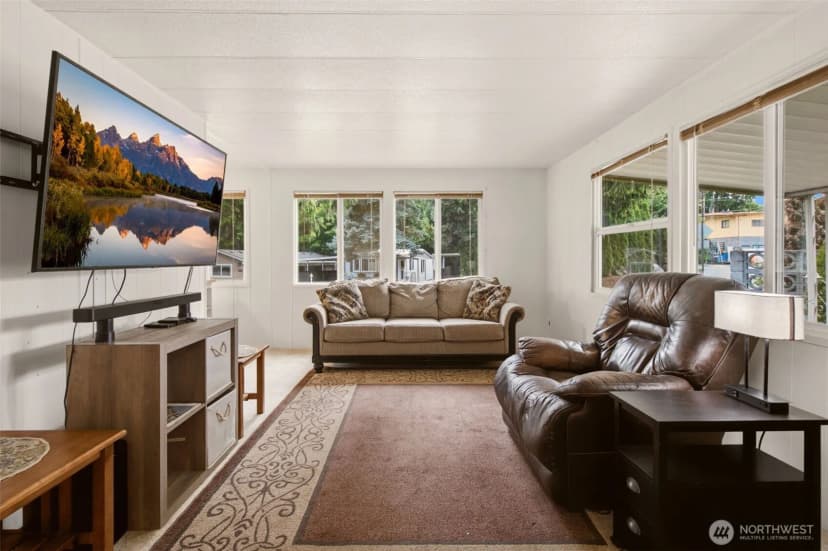 Property photo for 7301 Ne 175th Street #101, Kenmore photo 11