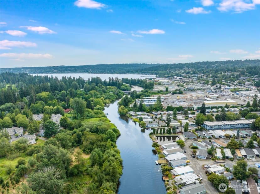 Property photo for 7301 Ne 175th Street #101, Kenmore photo 36