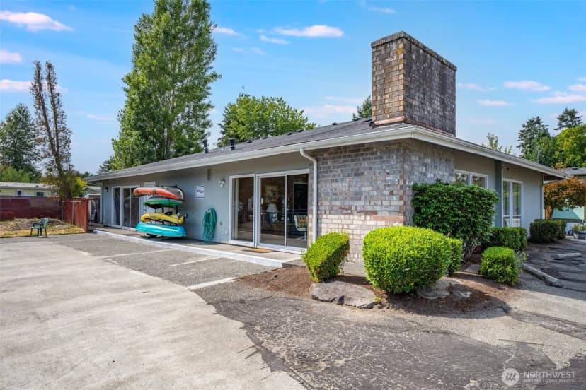 Property photo for 7301 Ne 175th Street #101, Kenmore photo 38