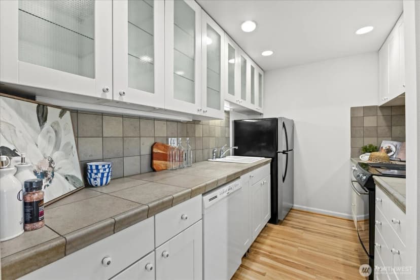 Property photo for 8845 166th Avenue Ne #b104, Redmond photo 6