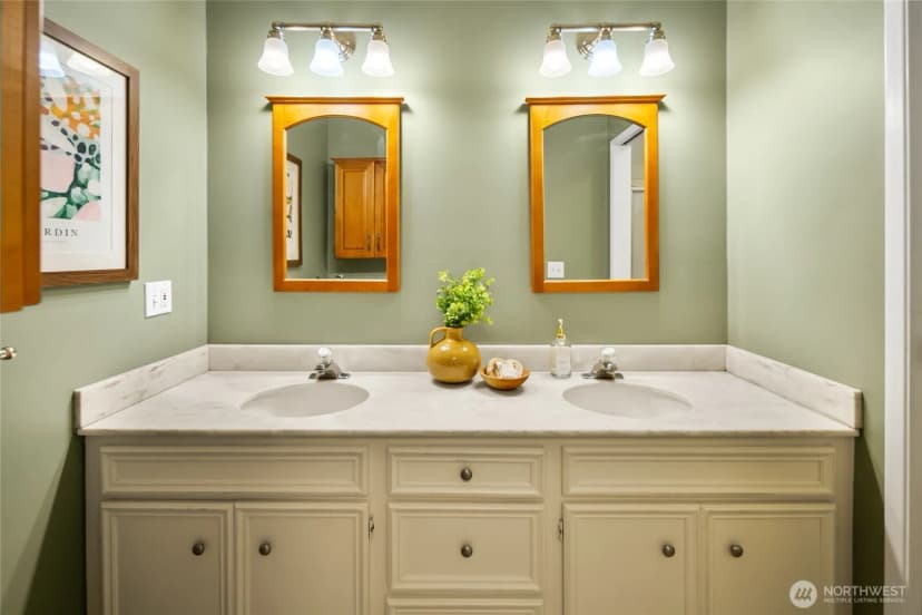 Property photo for 3650 26th Place W #402a, Seattle photo 25