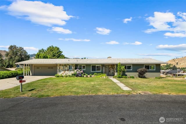 Property photo for 105 Mountain View Place S, Cashmere