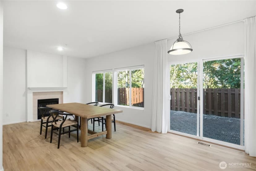 Property photo for 4109 S 220th Place #18, Kent photo 13