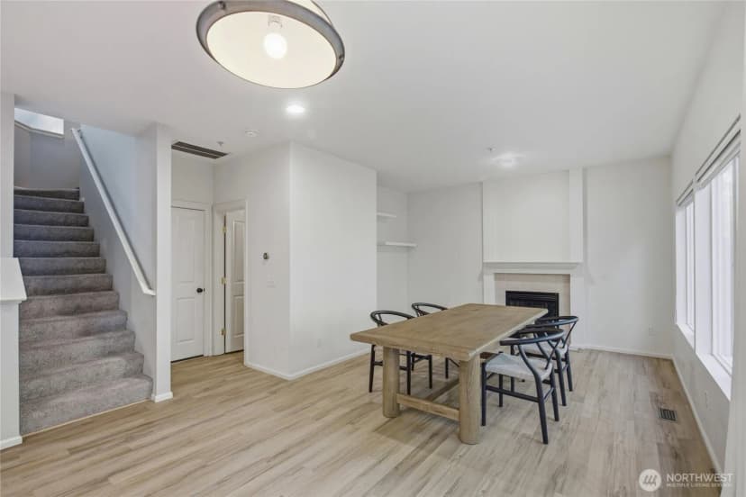 Property photo for 4109 S 220th Place #18, Kent photo 14