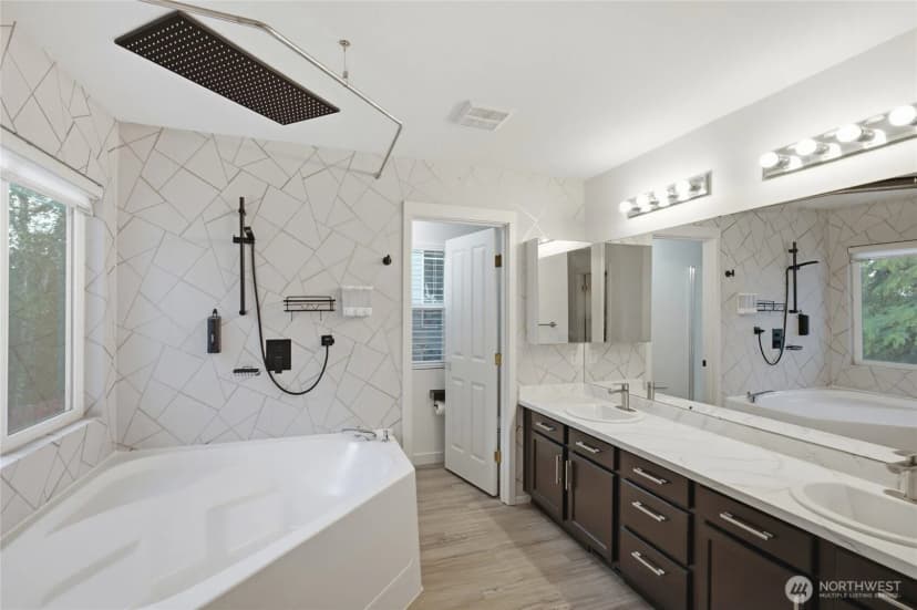 Property photo for 4109 S 220th Place #18, Kent photo 20
