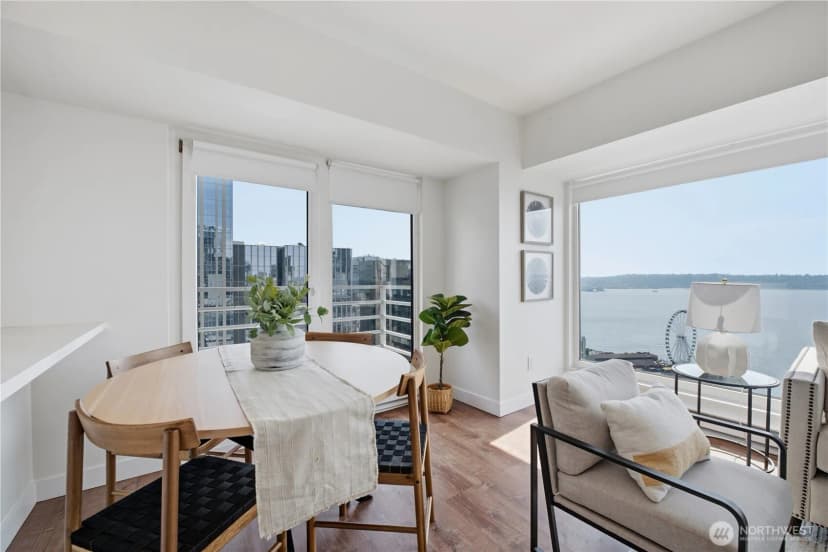 Property photo for 1415 2nd Avenue #1909, Seattle photo 4