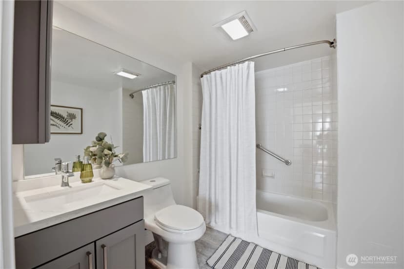 Property photo for 1415 2nd Avenue #1909, Seattle photo 12