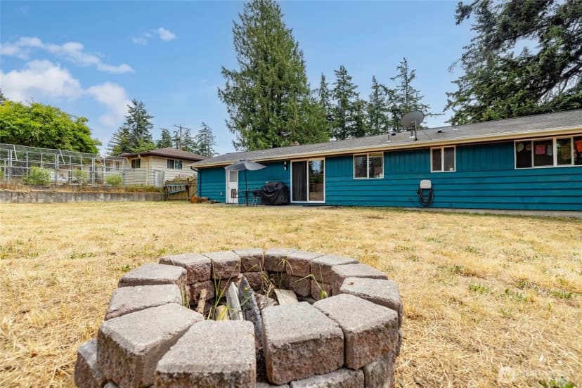 Property photo for 1580 Ne 11th Avenue, Oak Harbor photo 29