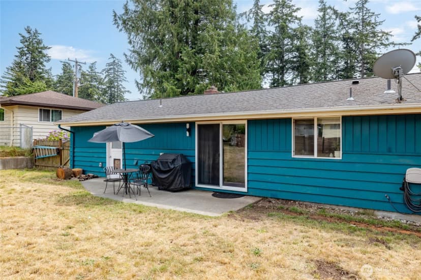 Property photo for 1580 Ne 11th Avenue, Oak Harbor photo 24