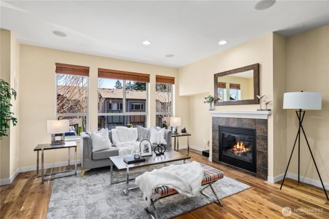 Property photo for 16528 2nd Park Se, Bothell
