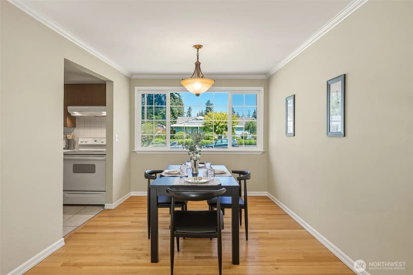 Property photo for 9804 241st Place Sw, Edmonds photo 11