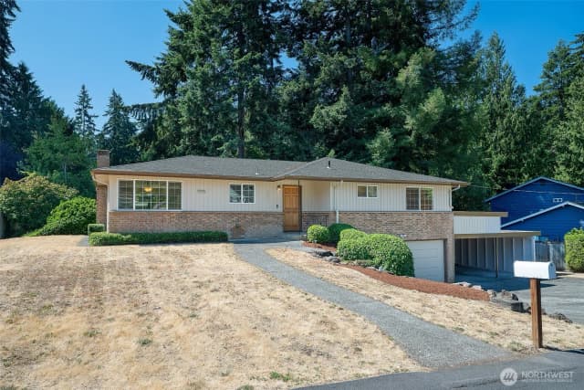 Property photo for 9804 241st Place Sw, Edmonds photo 2