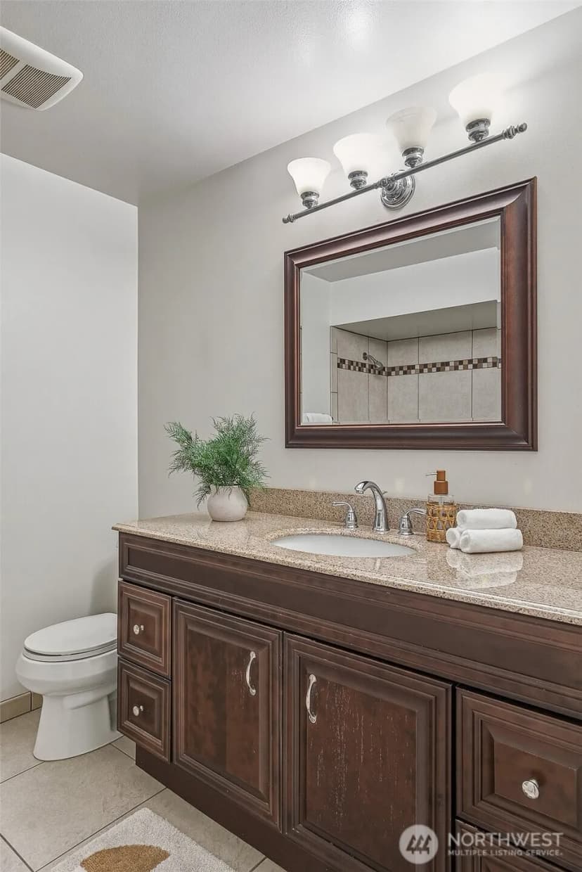 Property photo for 9804 241st Place Sw, Edmonds photo 18