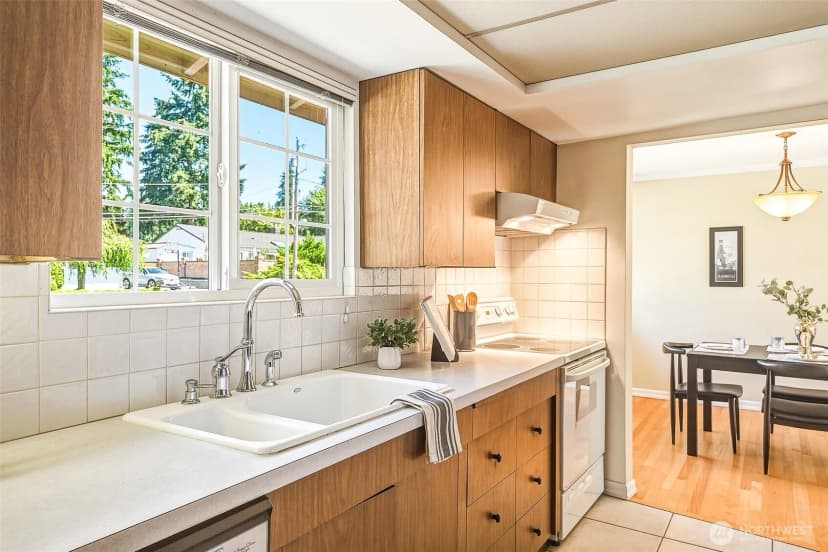 Property photo for 9804 241st Place Sw, Edmonds photo 15