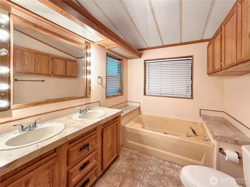 Property photo for 2500 S 370th Street #163, Federal Way photo 17