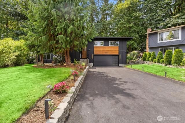 Property photo for 10811 Ne 154th Court, Bothell photo 2