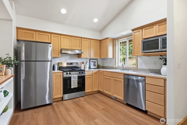 Property photo for 1880 Wildflower Way, Sedro Woolley photo 5