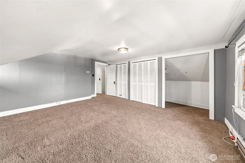 Property photo for 400 Cedar Avenue S, Renton photo 18
